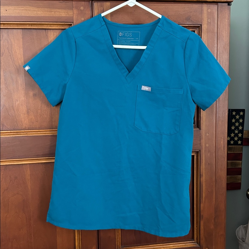 Figs Catarina Women’s scrub top.   Size XS